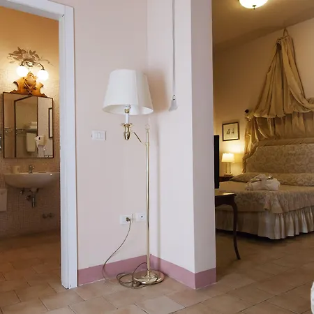 Hotel Palazzo Guiderocchi 4*