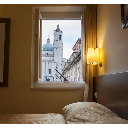 Palazzo Guiderocchi Ascoli Piceno