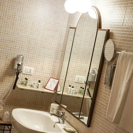 Palazzo Guiderocchi מלון