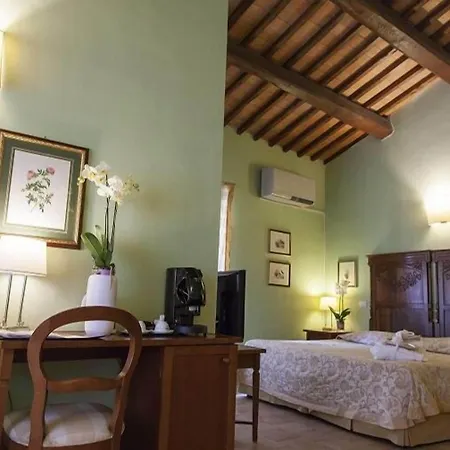 Palazzo Guiderocchi מלון 4*