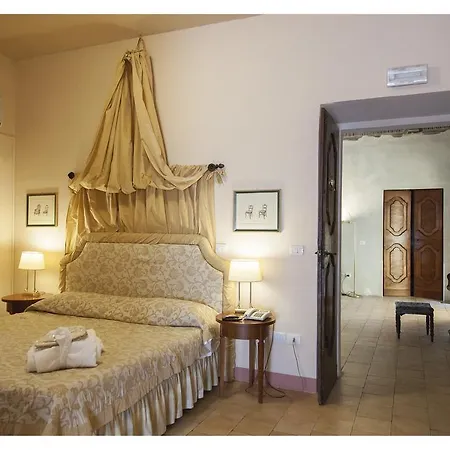 מלון Palazzo Guiderocchi