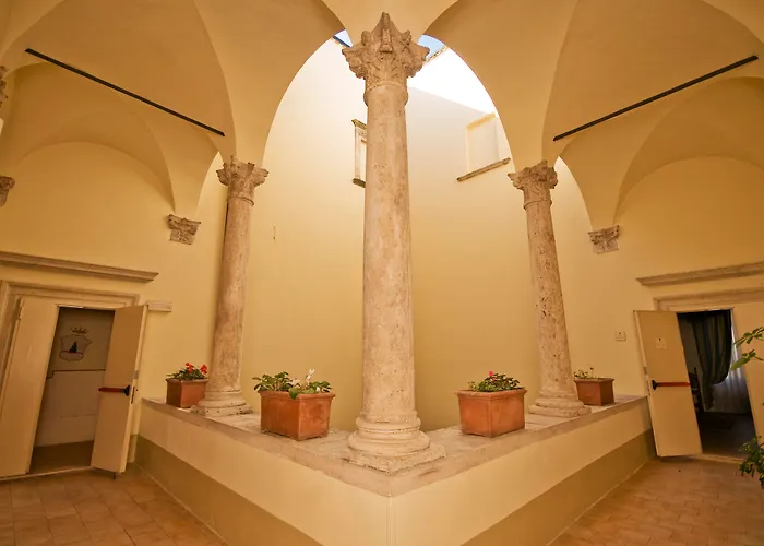 Palazzo Guiderocchi Hotel 4*