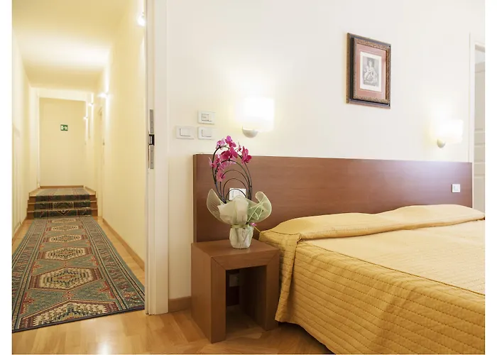 Palazzo Guiderocchi 4* Ascoli Piceno