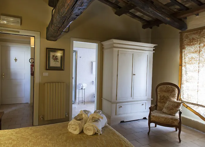 Palazzo Guiderocchi Ascoli Piceno